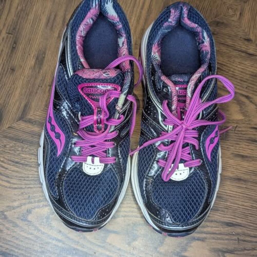 Saucony Twister ProGrid Running Shoes S15281-1 Womens 7 Med Navy Blue Purple